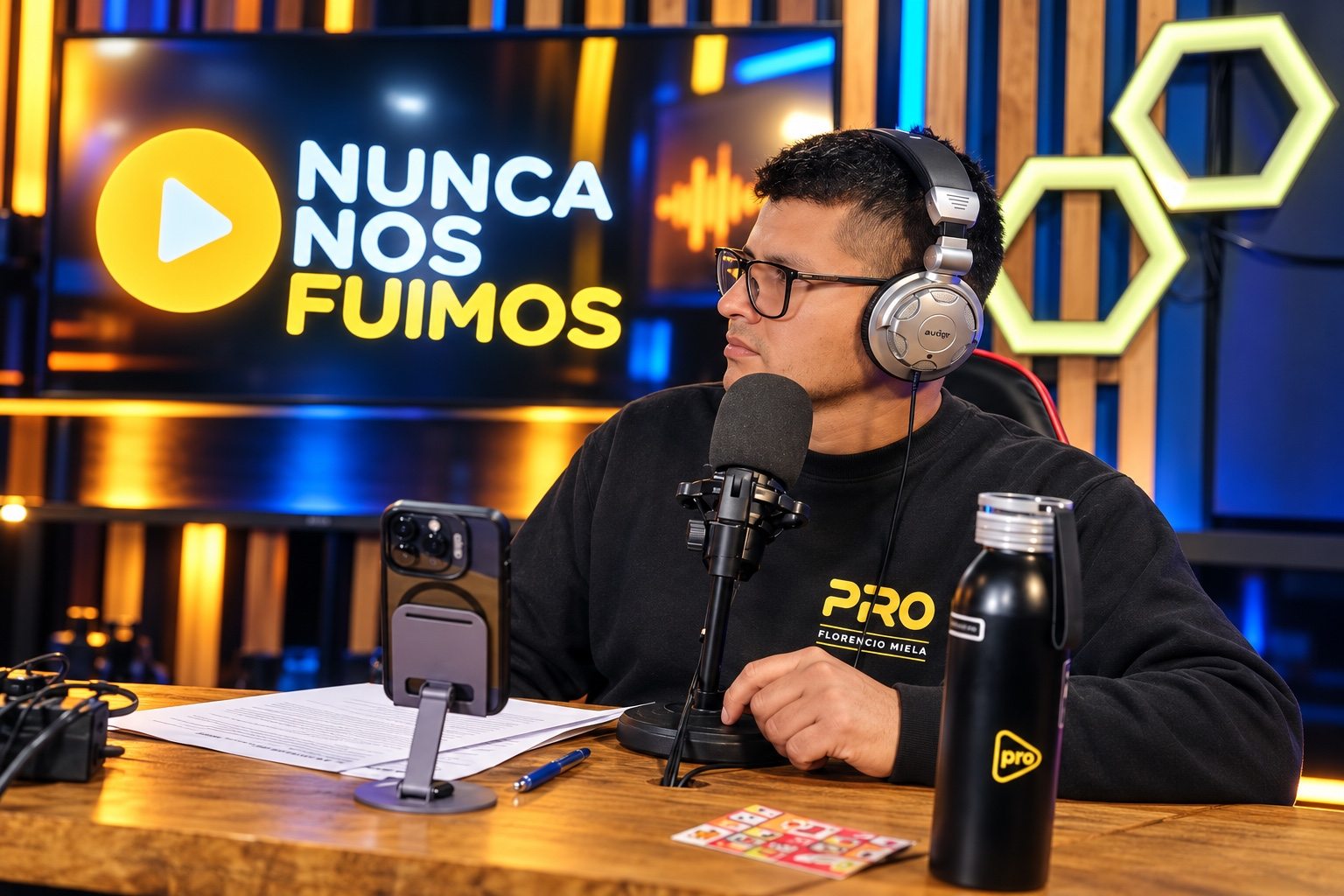 Luis Sosa durante una grabación de Nunca Nos Fuimos