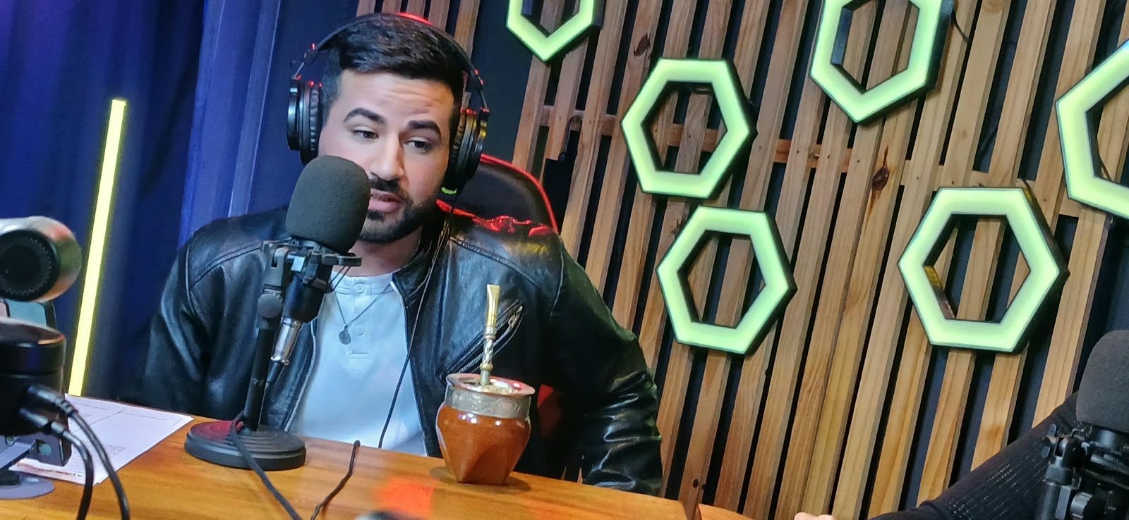 Conversaciones en el estudio — Nunca Nos Fuimos